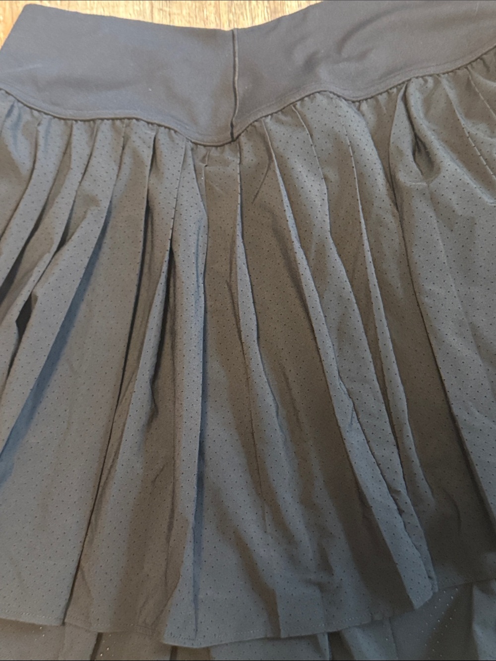 Aerie Offline Real Me pleated black tennis skort women’s size L - Picture 2 of 4